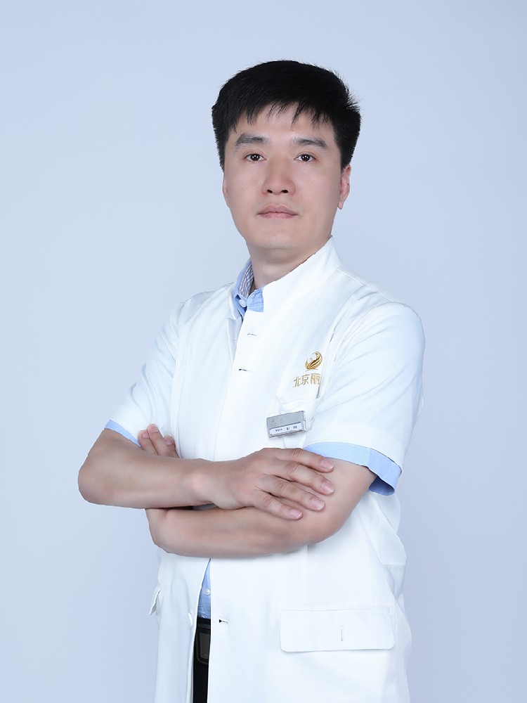 北京隆胸丰胸的医生排名前五有哪些？